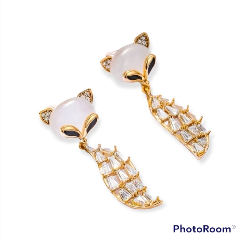 Fox Diamond Drop Earrings